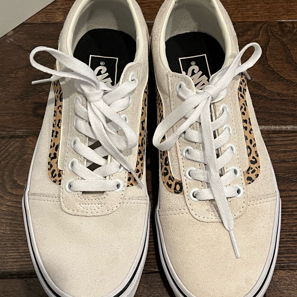Vans White and Brown Sneakers with Classic Design